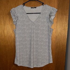 Adrianna Papell Women's Black and White Ruffle Sleeve Top